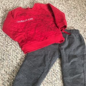 calvin klein sweatshirt and pants 4/$20